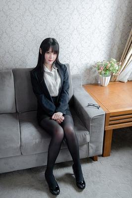 我们绮梦照片未剪辑
